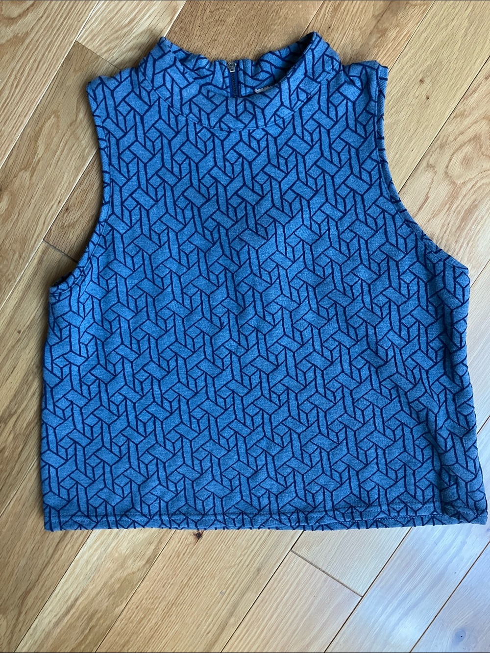 Mock Neck Sleeveless Tank Top in Blue Geometric Print